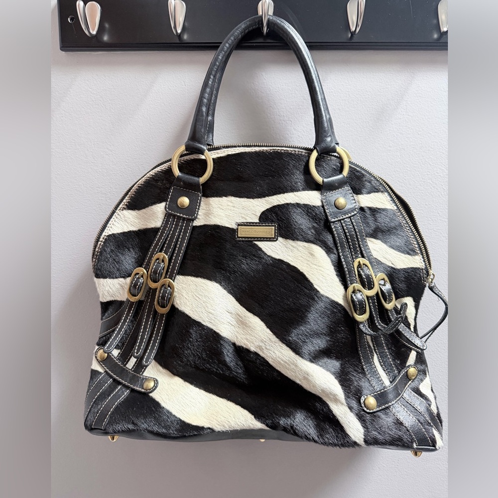 Elegant Zebra Pattern Shoulder Bag